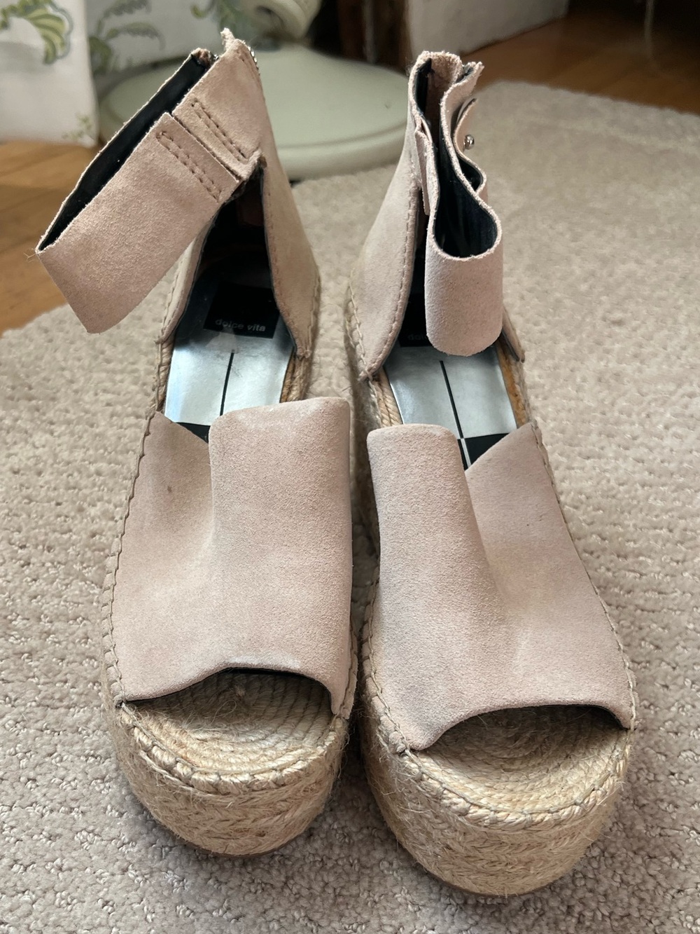 NEW! Dolce Vita Women’s Suede Espadrille Wedge Sandals in Tan